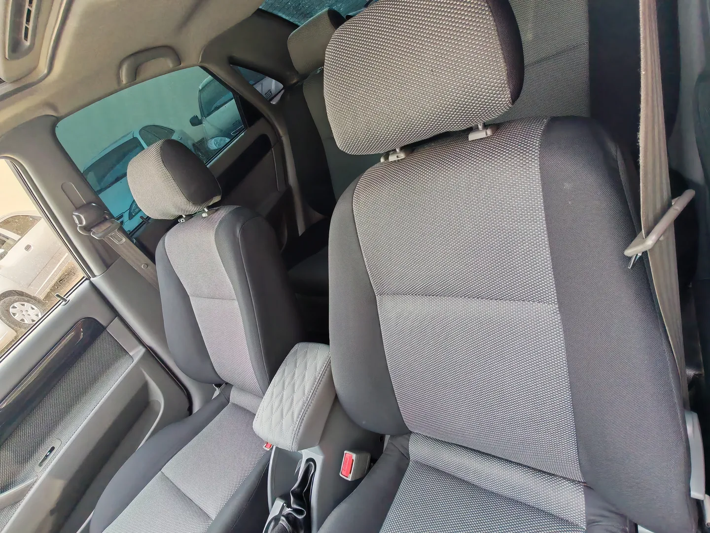 Chevrolet Gentra - 2