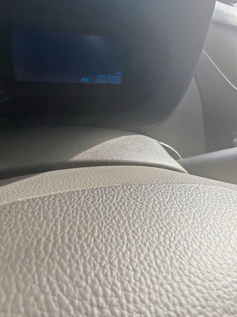 Chevrolet Cobalt - 2