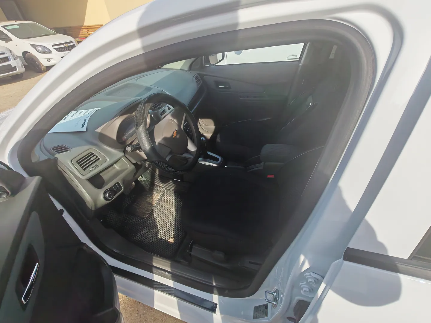 Chevrolet Cobalt - 2