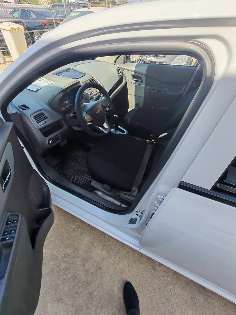 Chevrolet Cobalt - 4