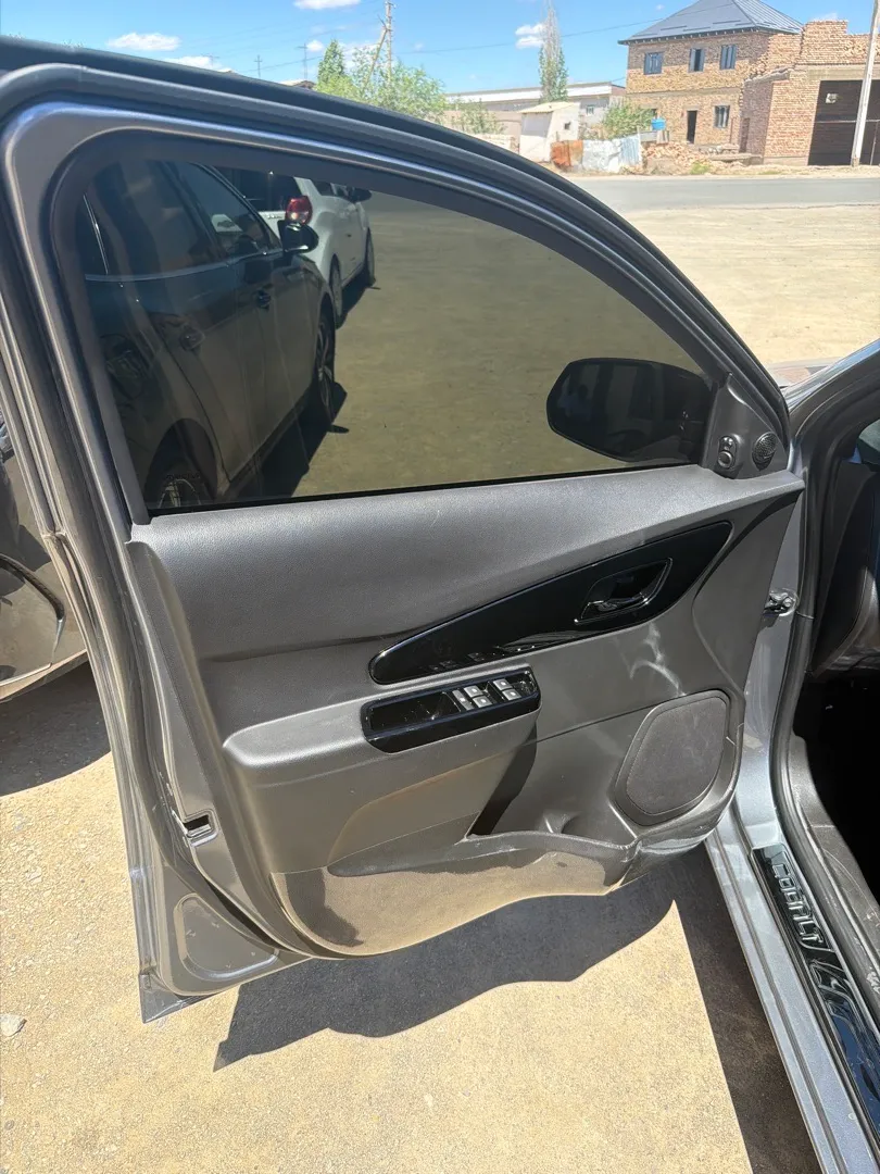 Chevrolet Cobalt MCM Midnayt - 6