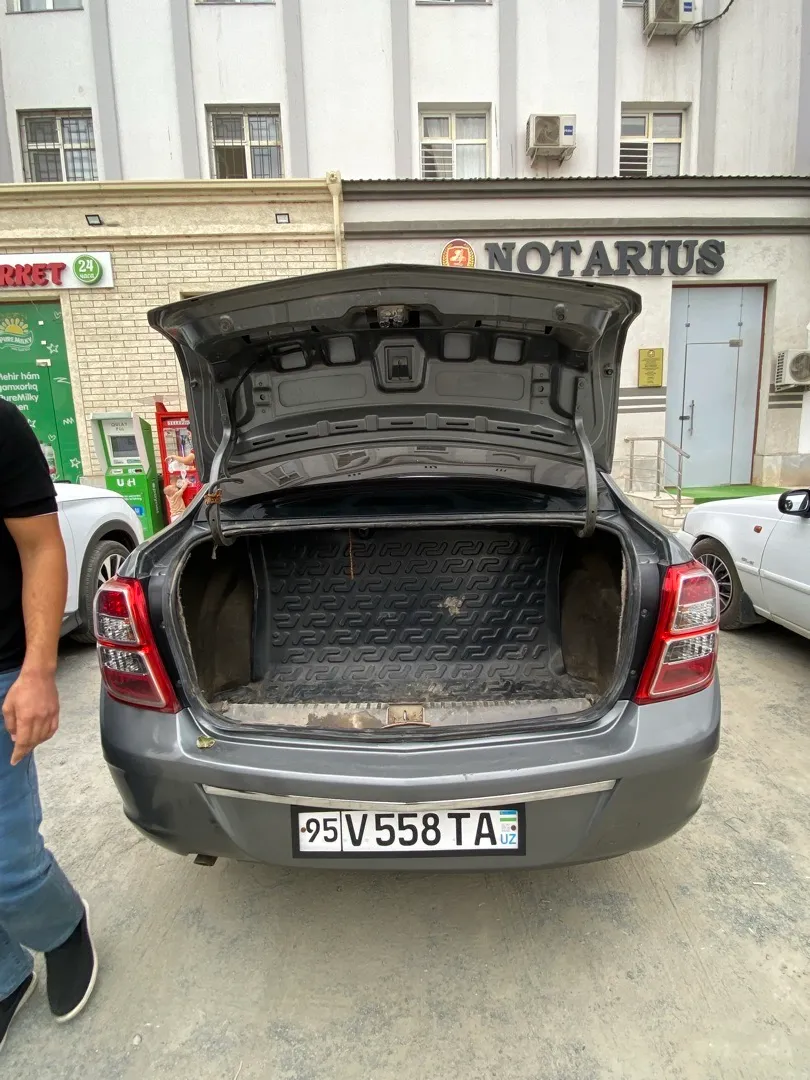 Chevrolet Cobalt - 8