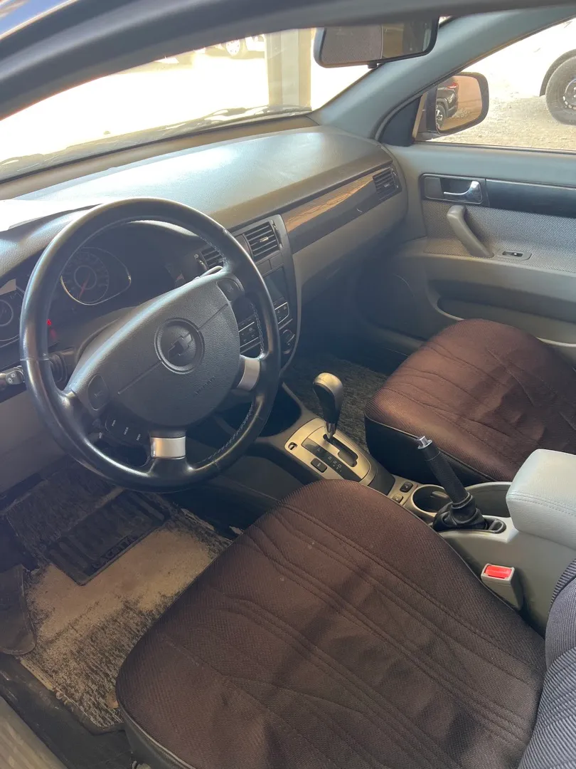 Chevrolet Gentra - 2