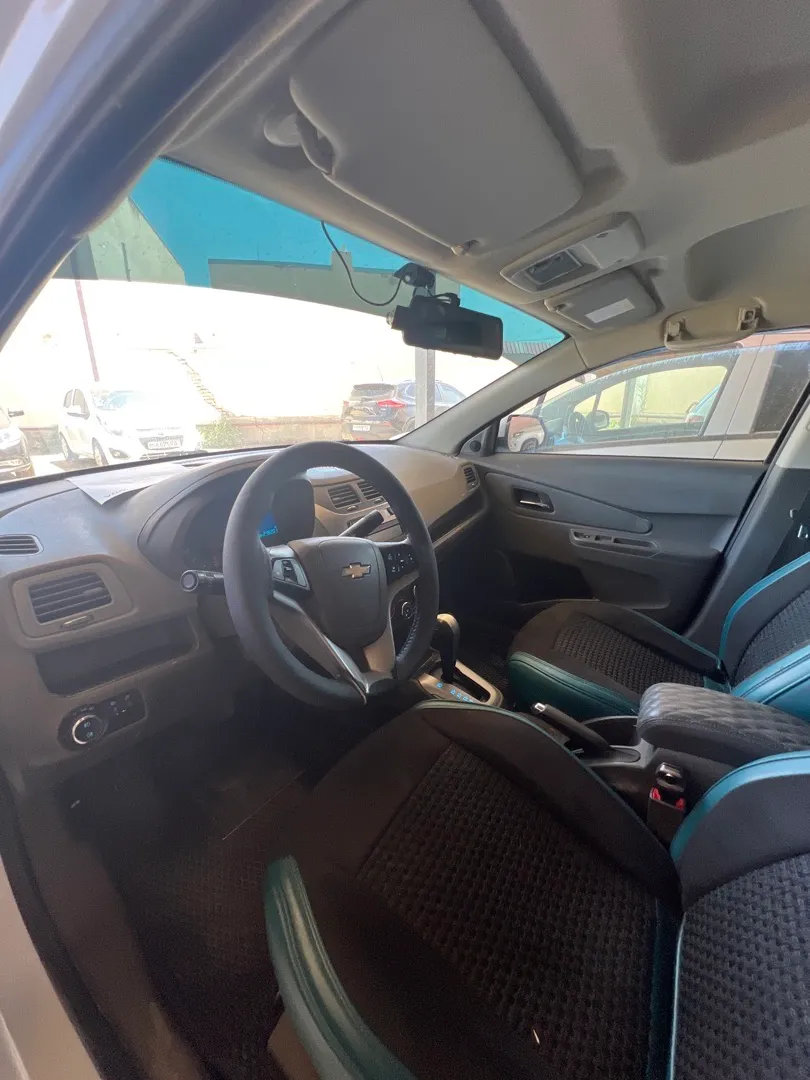 Chevrolet Cobalt - 2
