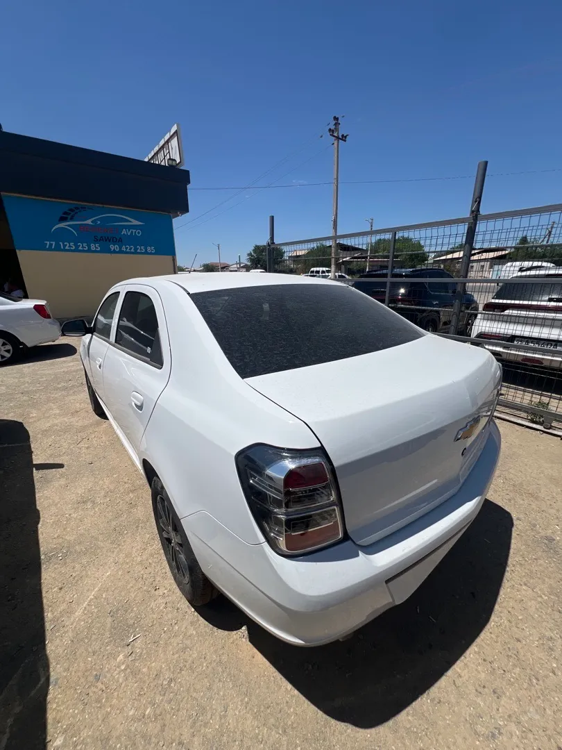 Chevrolet Cobalt Midnight MCM - 2