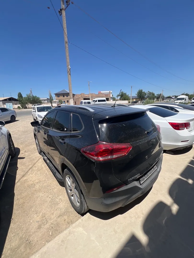 Chevrolet Tracker LTZ - 3
