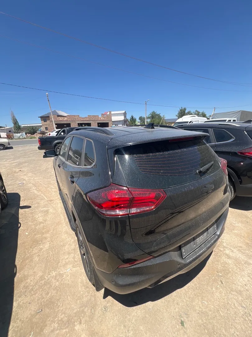 Chevrolet Tracker Primer - 2