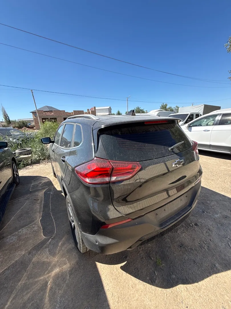 Chevrolet Tracker Primer - 2