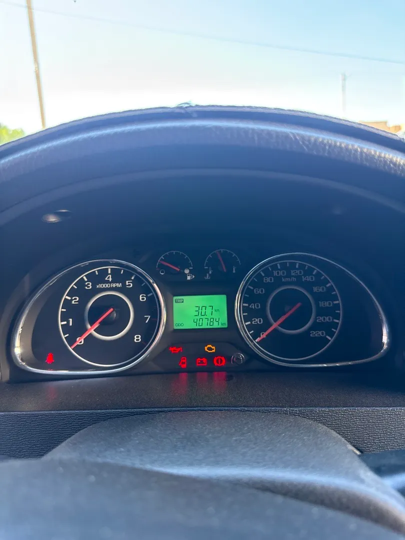 Chevrolet Gentra - 4