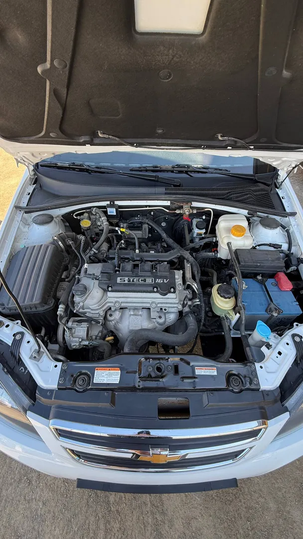 Chevrolet Gentra - 4