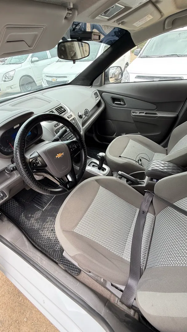 Chevrolet Cobalt - 4