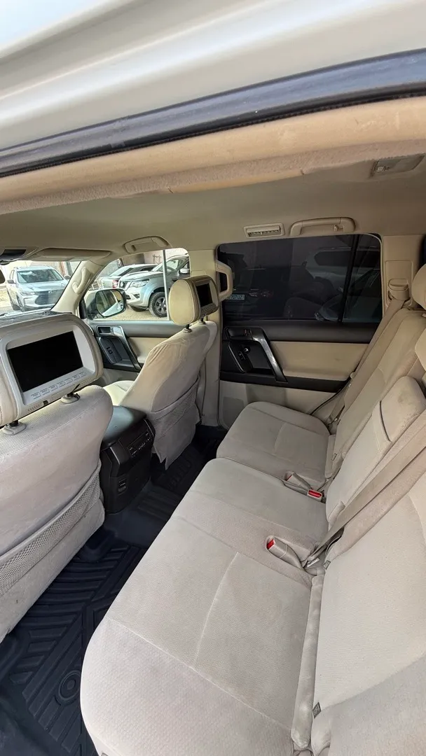 Toyota Land Cruiser 150 - 4