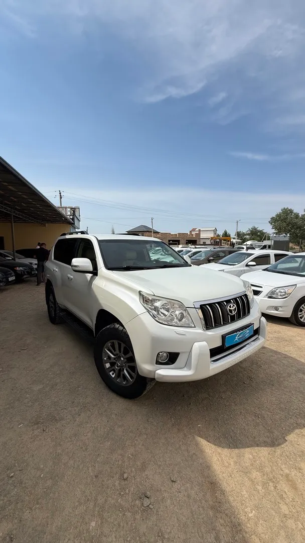 Toyota Land Cruiser 150 - 6