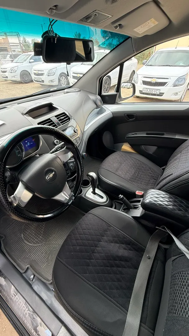 Chevrolet Spark - 2