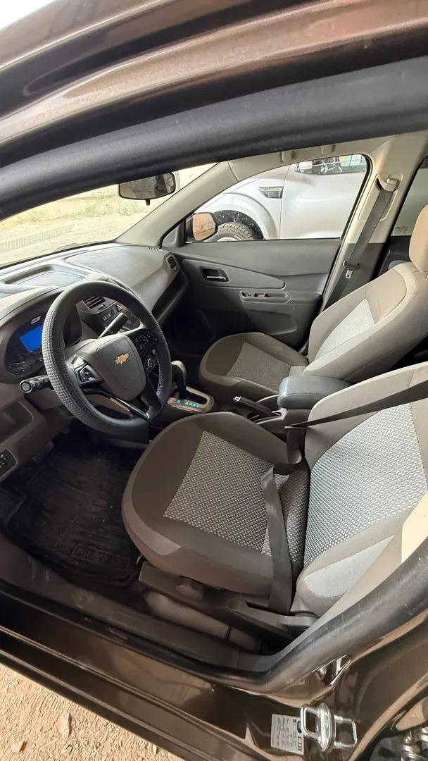 Chevrolet Cobalt - 2
