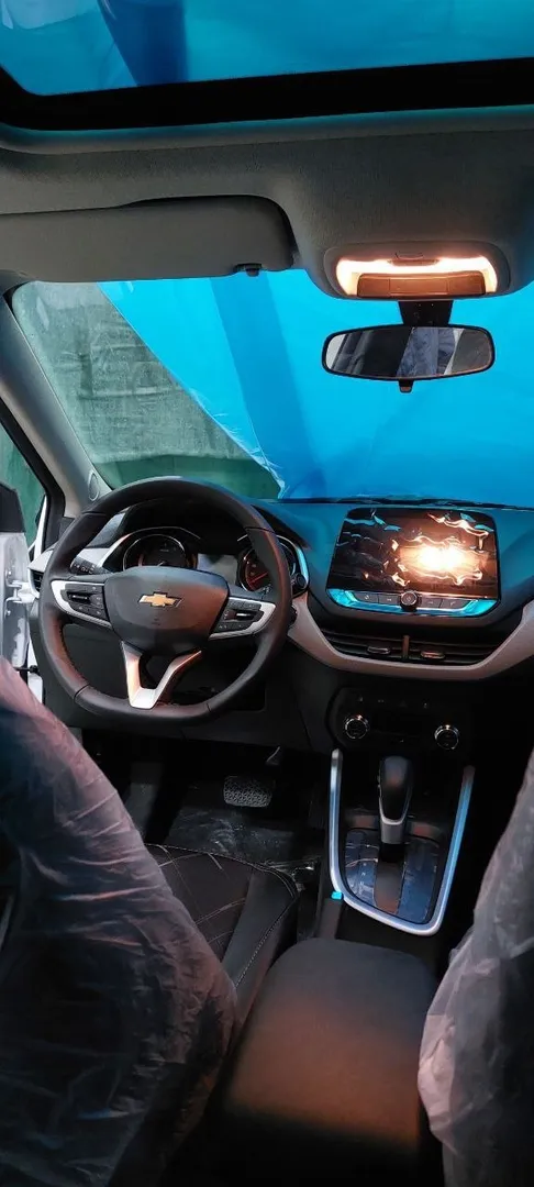 Chevrolet Onix - 4