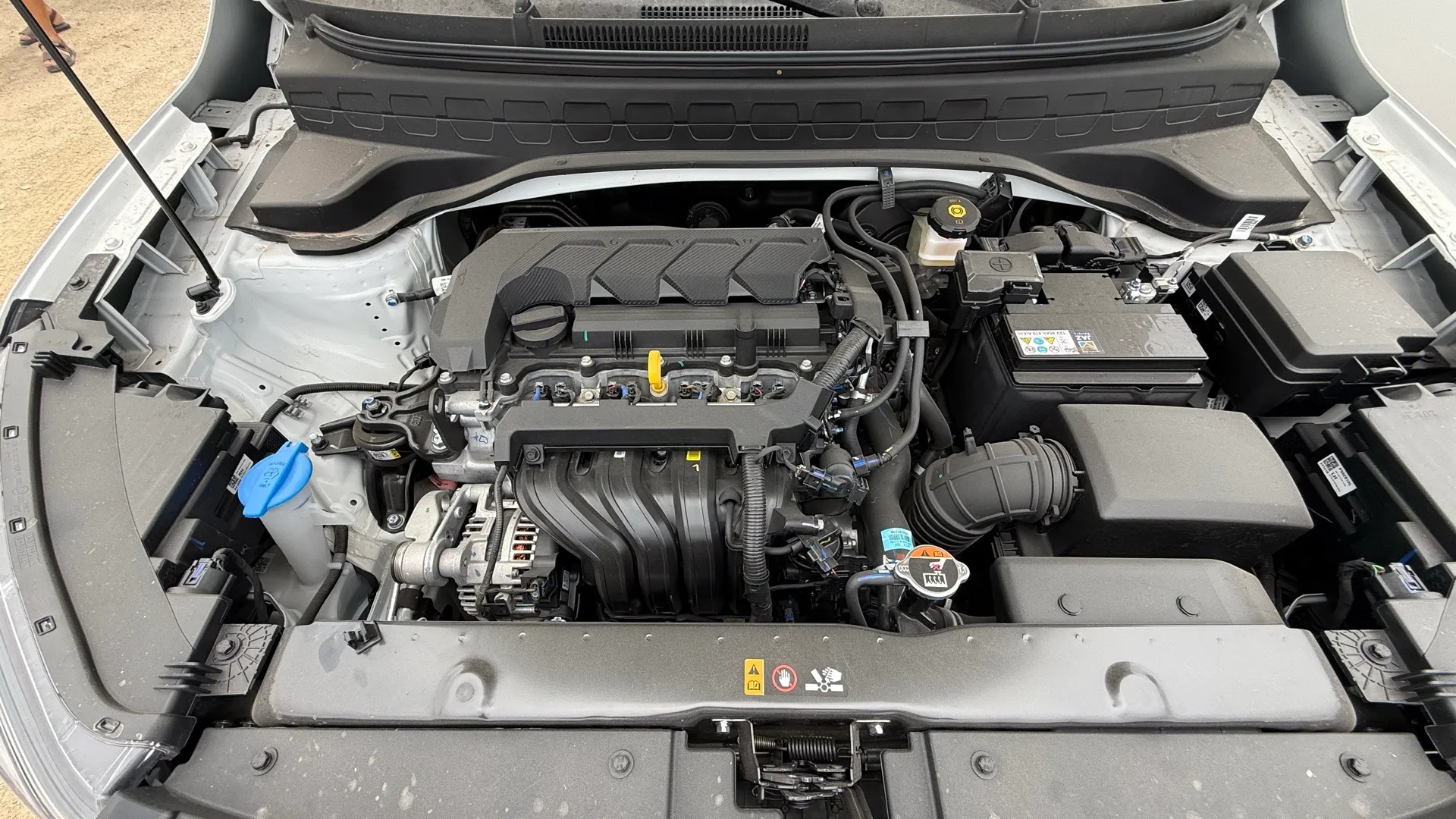Kia Sonet Pristige - 3