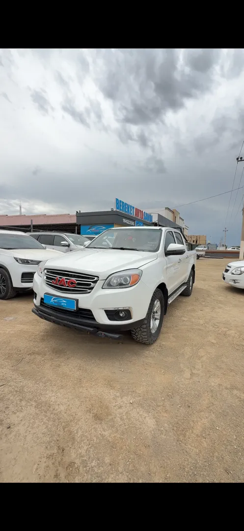 JAC T6