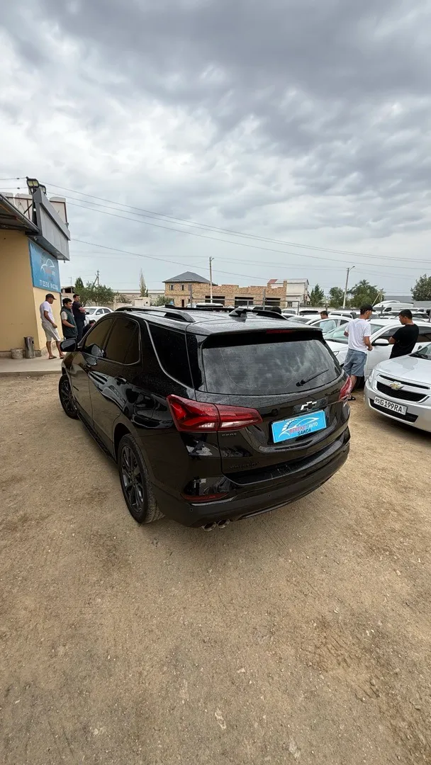 Chevrolet Equinox - 2