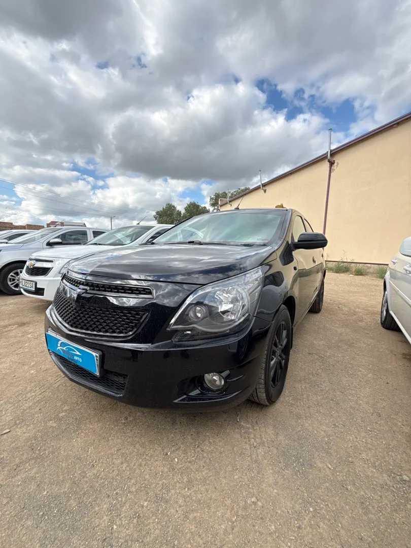 Chevrolet Cobalt Midnight