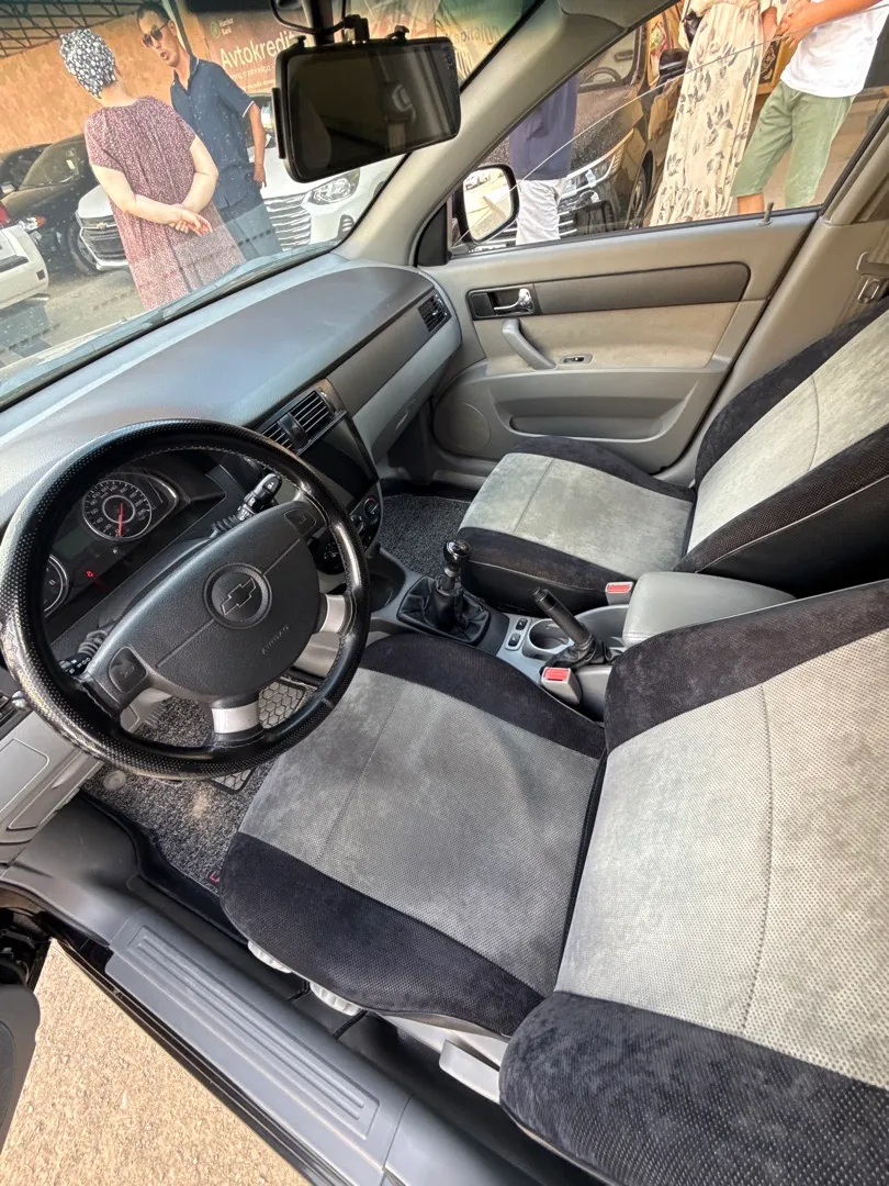 Chevrolet Gentra - 3