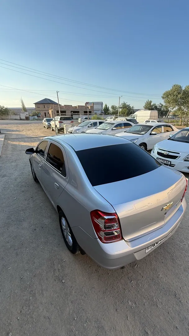 Chevrolet Cobalt - 2