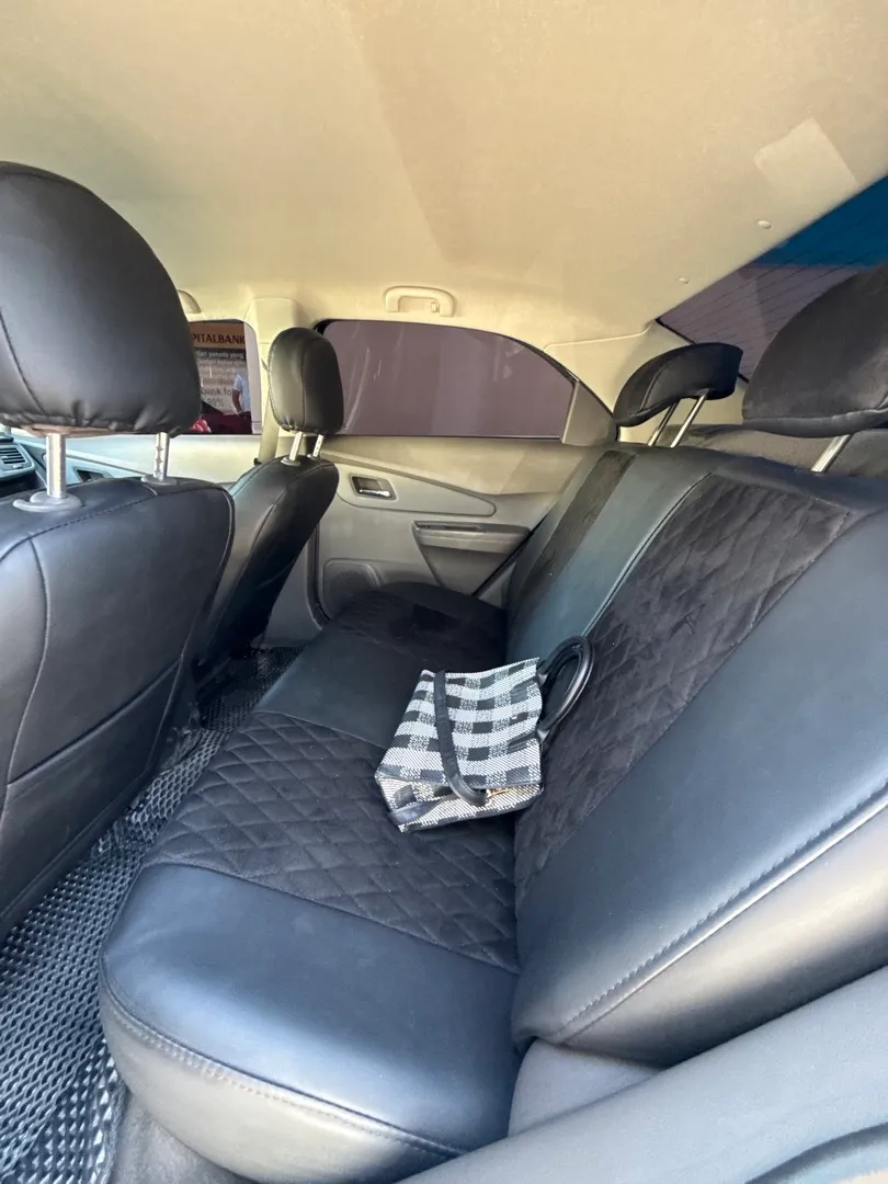 Chevrolet Cobalt - 4