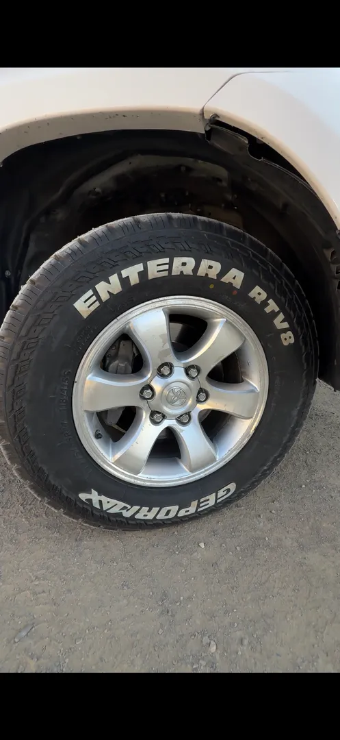 Toyota Land Cruiser Prado - 4