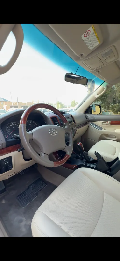 Toyota Land Cruiser Prado - 5