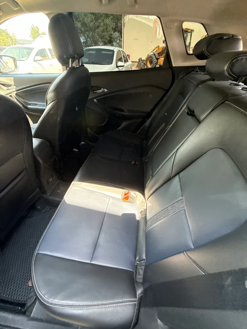 Chevrolet Tracker Primer - 5