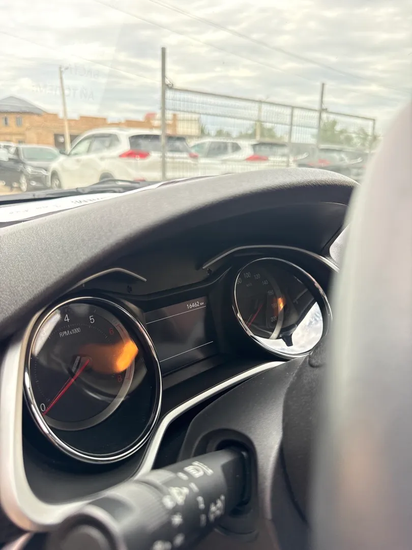 Chevrolet Onix Ltz - 3