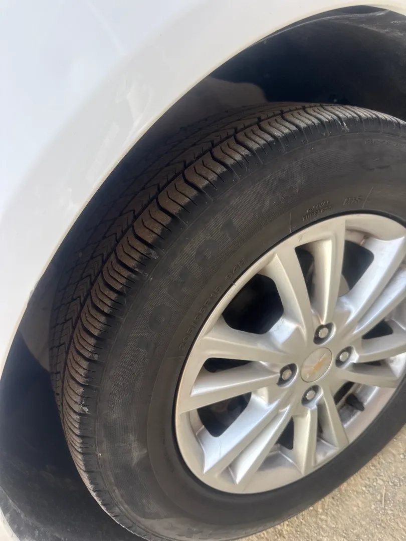 Chevrolet Cobalt - 2