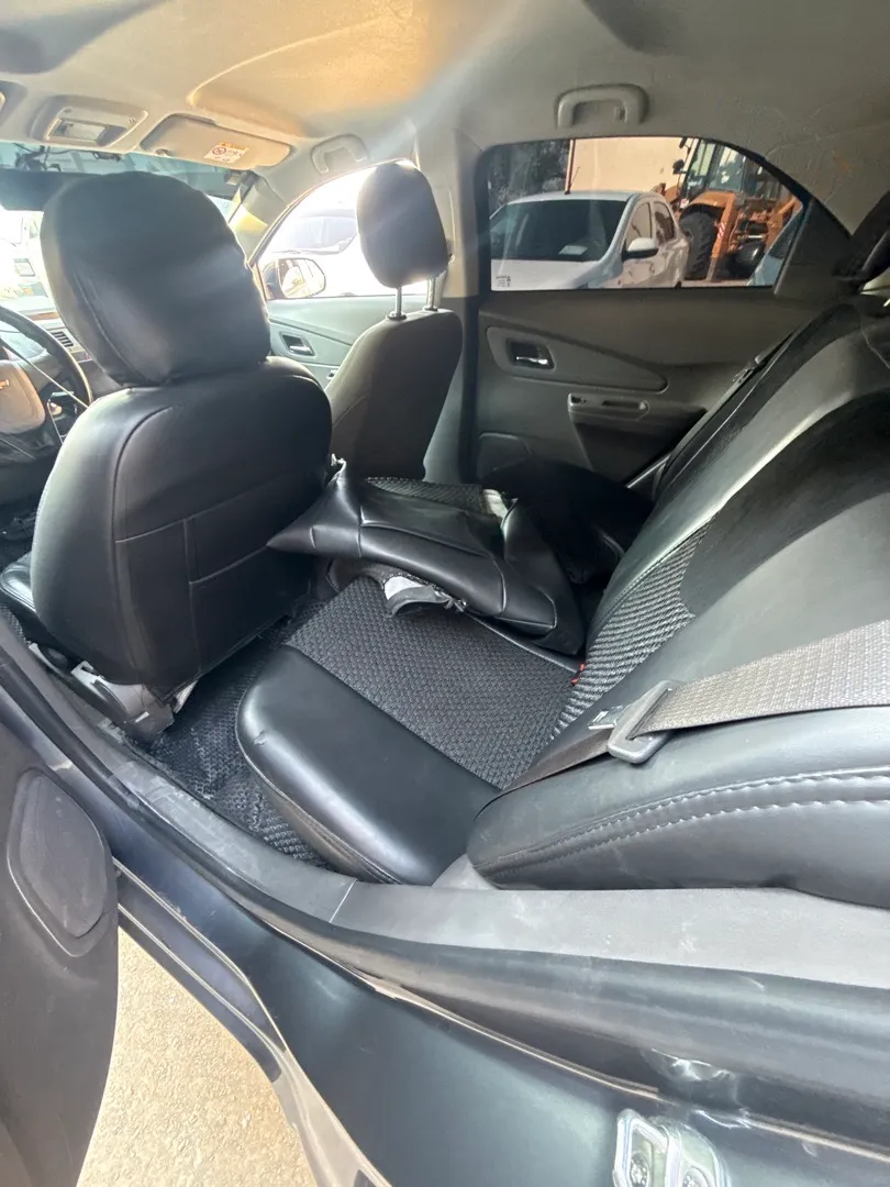 Chevrolet Cobalt Midnight - 5