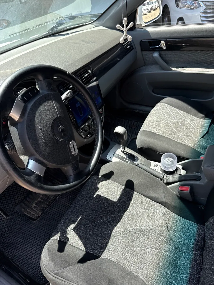 Chevrolet Gentra - 3