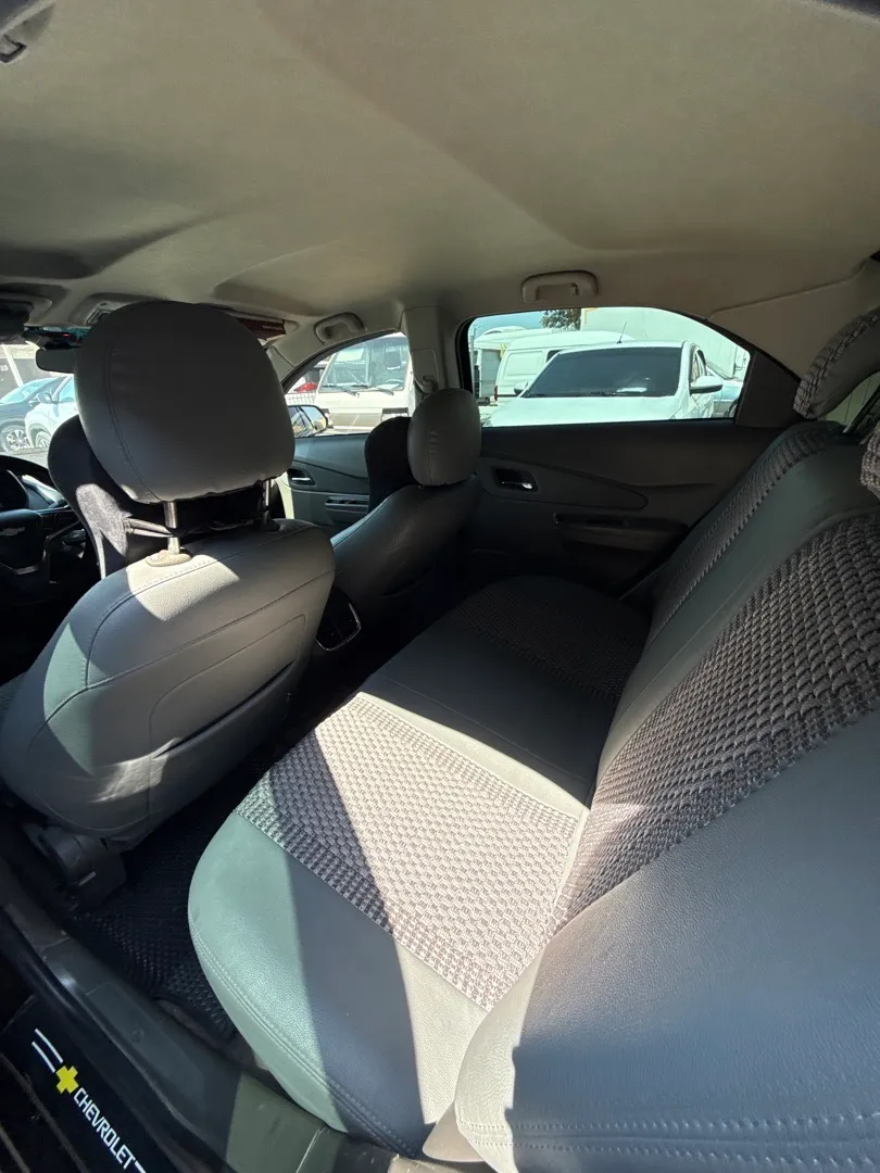 Chevrolet Cobalt - 4