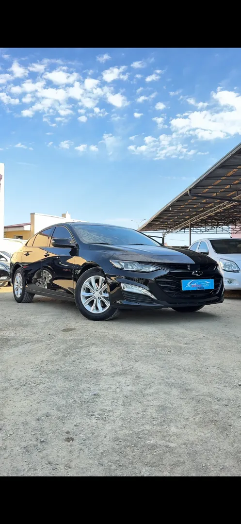 Chevrolet Malibu XL